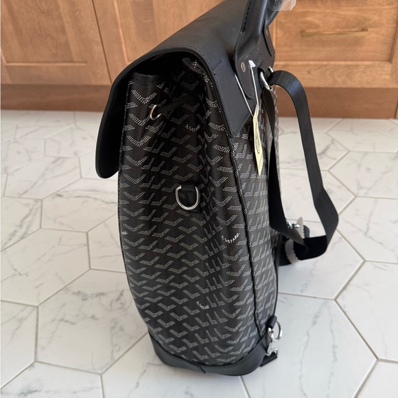 Off-Brand Black Pattern Backpack - Picture 8 of 10